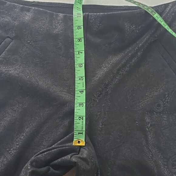 Chicos -154 Fabulously Slimming Black Foil Paisley Ankle Pants Sz 1.5 / Medium - Picture 7 of 8